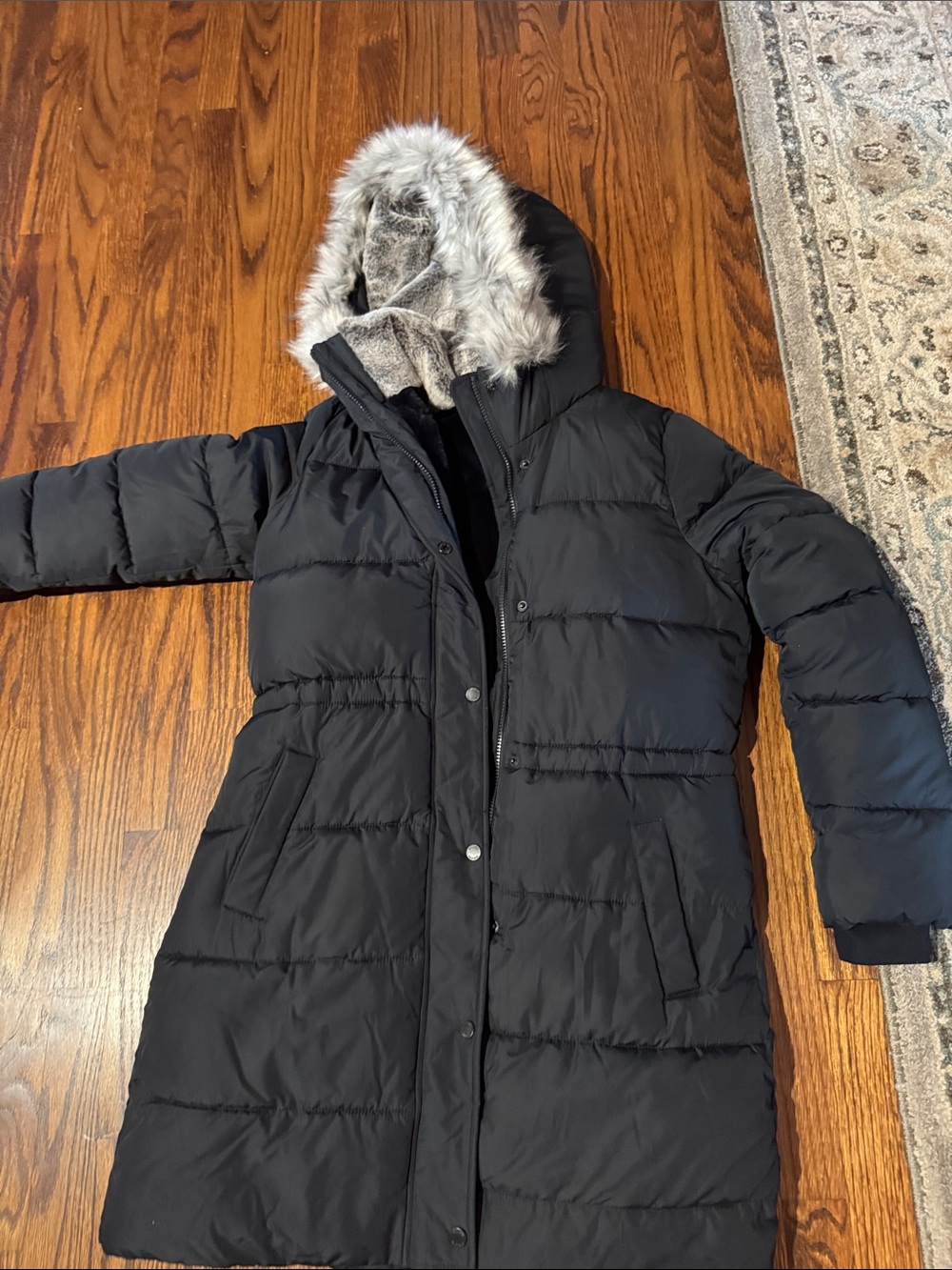 Hollister Black Long Puffer Coat with Faux-Fur Trim Hood